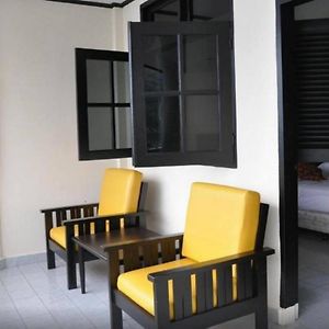 Danau Toba International Cottage